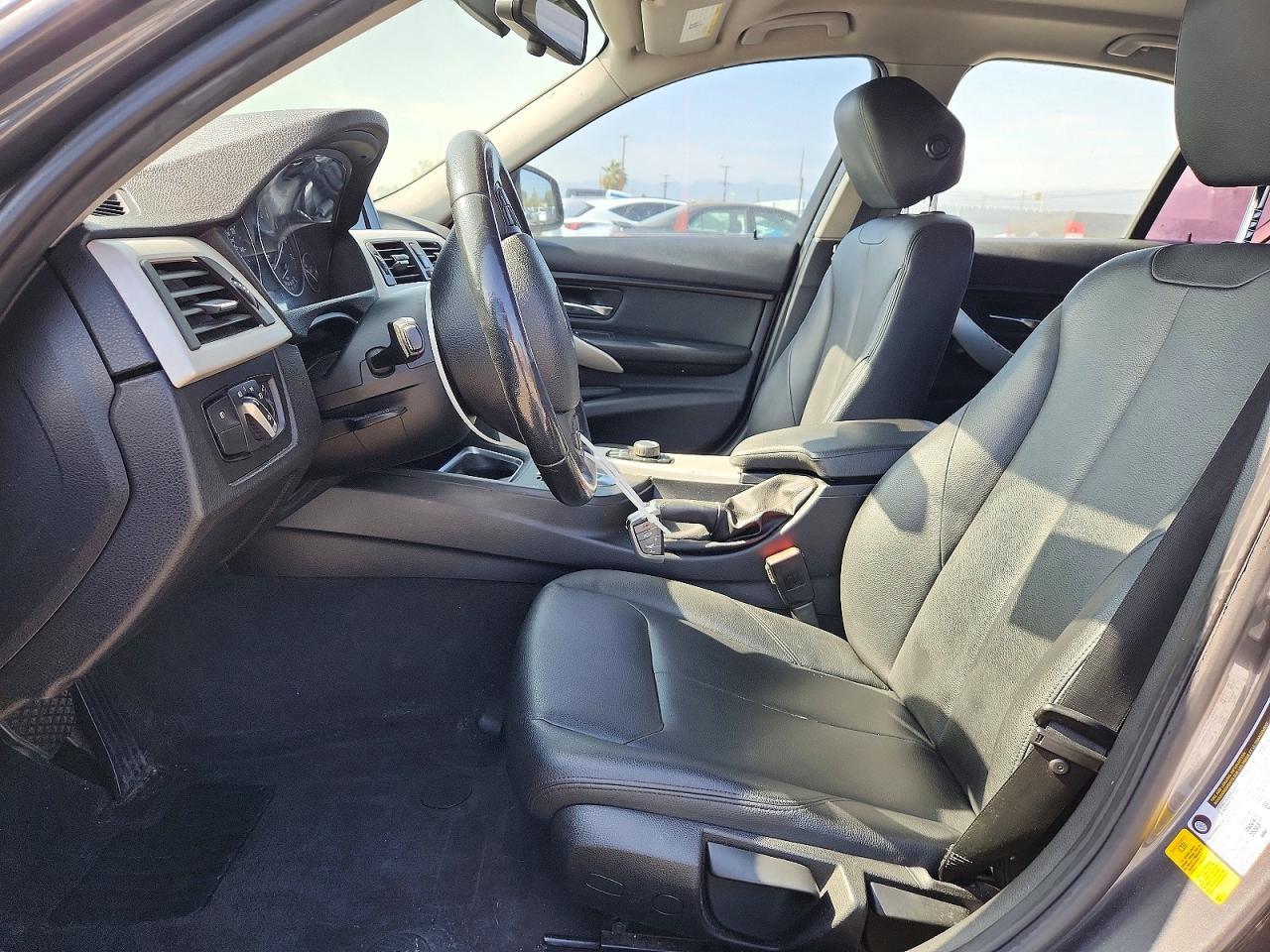 2015 BMW 320 I - Фото 7
