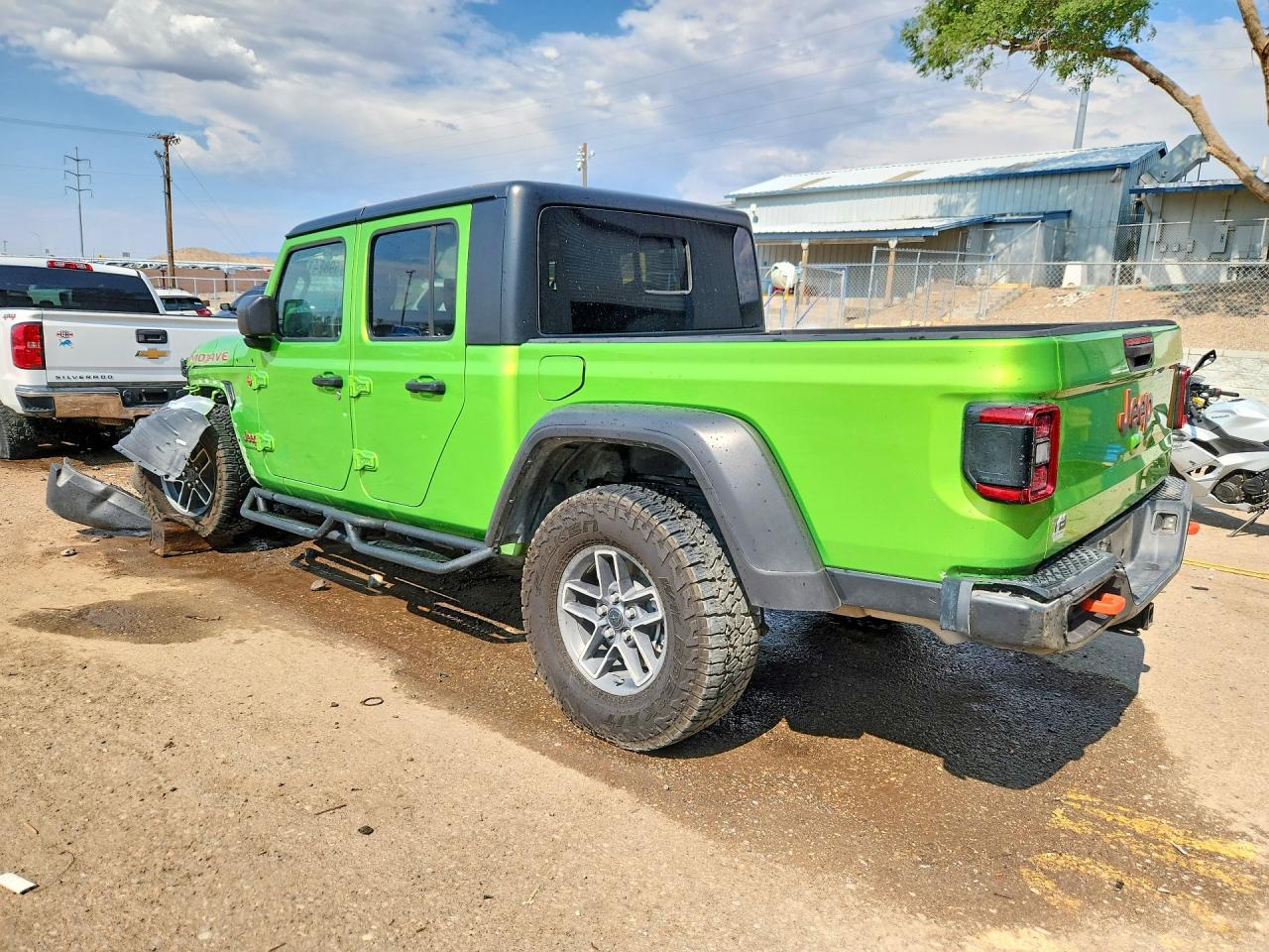 2025 Jeep Gladiator Mojave - Image 2