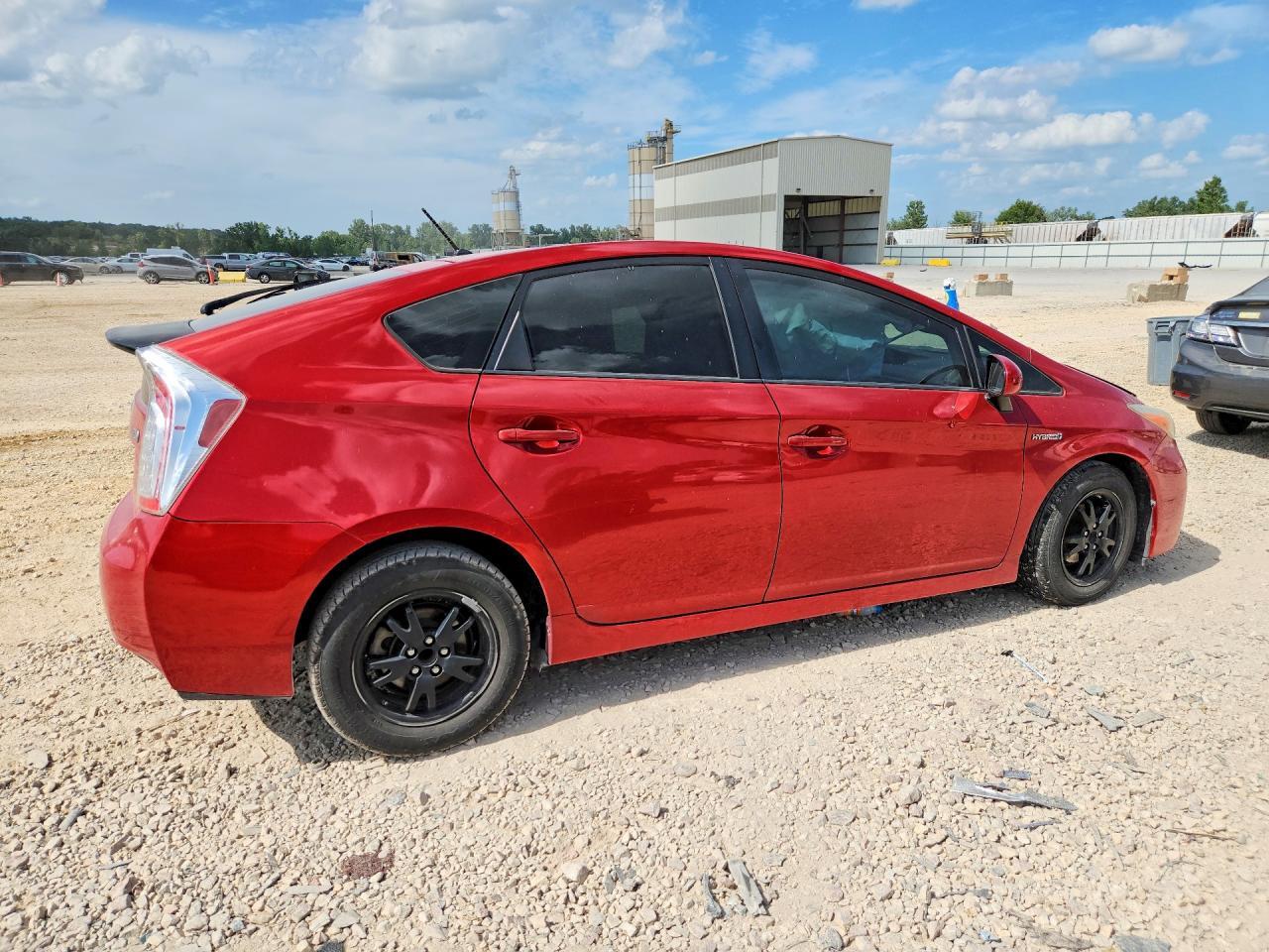 2013 Toyota Prius Two - Фото 3