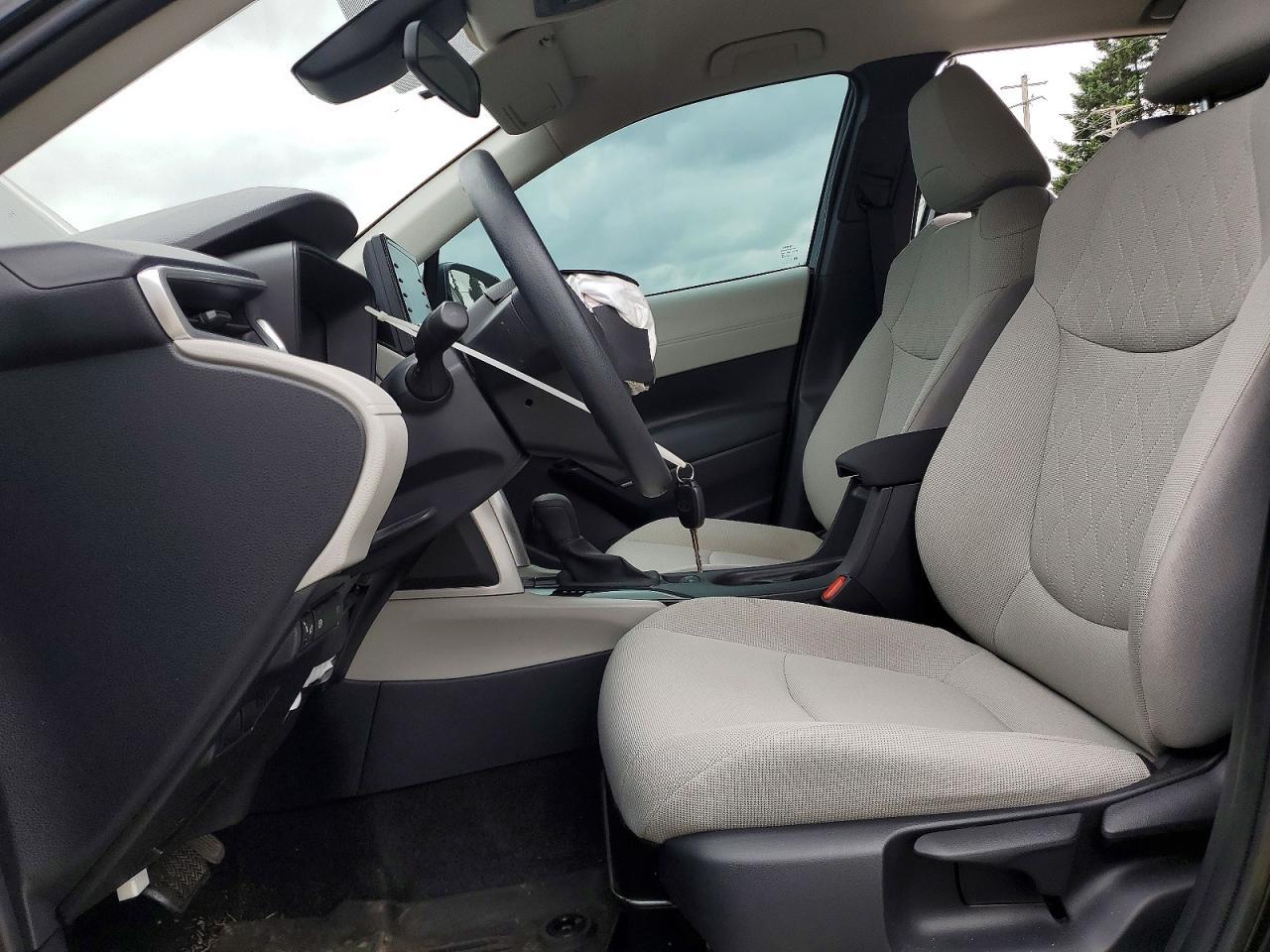 2022 Toyota Corolla Cross L - Фото 7