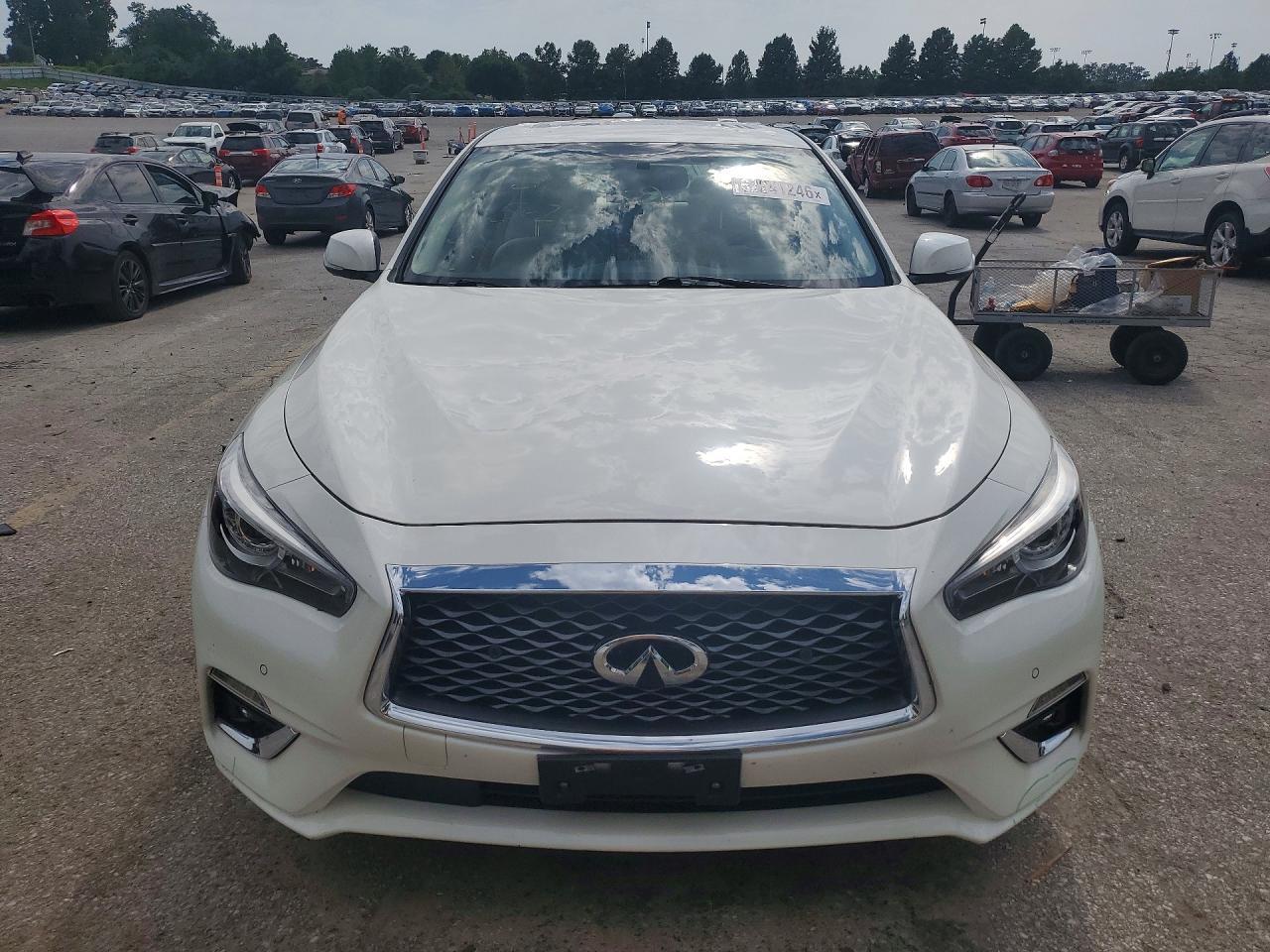 2019 Infiniti Q50 3.0T Luxe - Фото 5