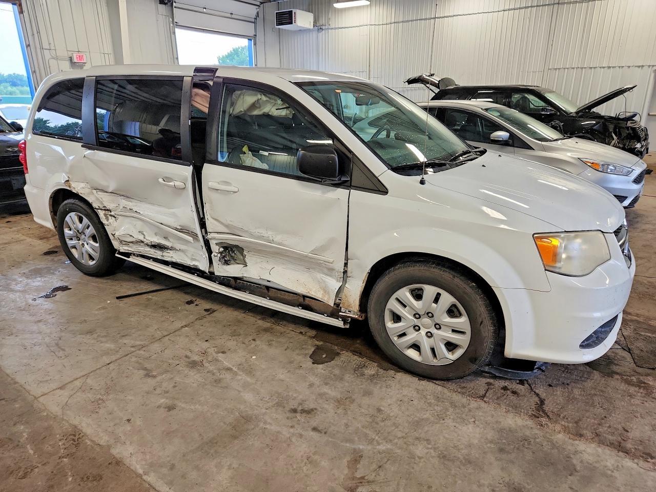 2015 Dodge Grand Caravan Se - Image 4
