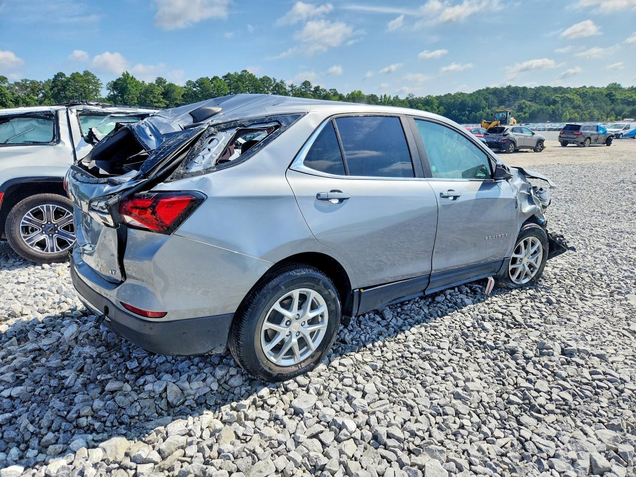 2024 Chevrolet Equinox Lt - Фото 3