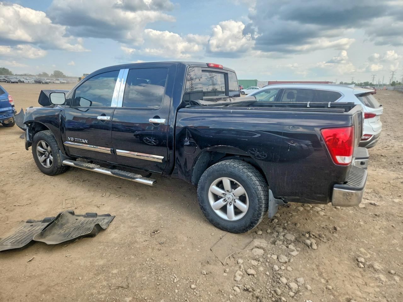 2012 Nissan Titan Sv - Image 2