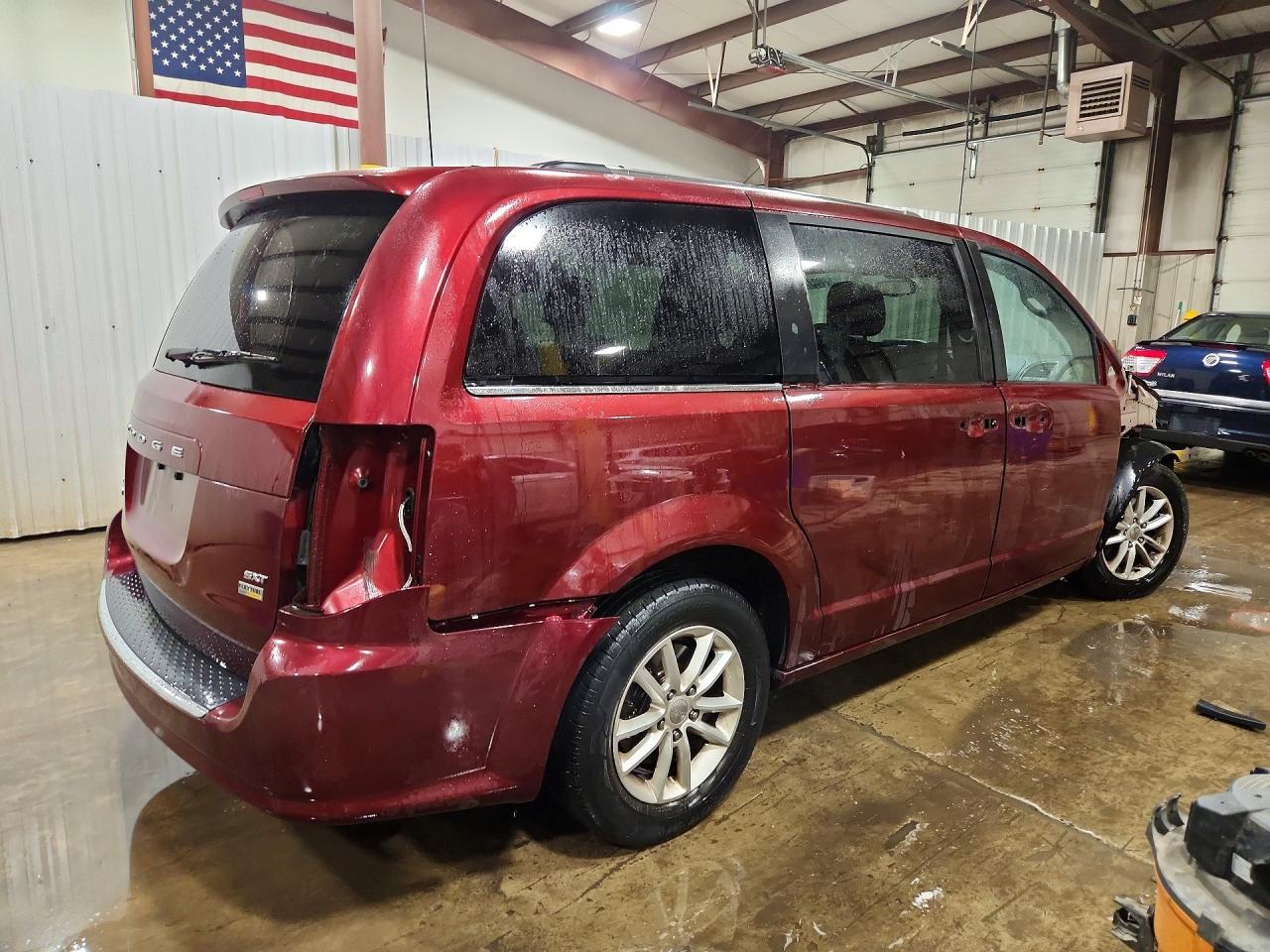 2018 Dodge Grand Caravan Sxt - Фото 3