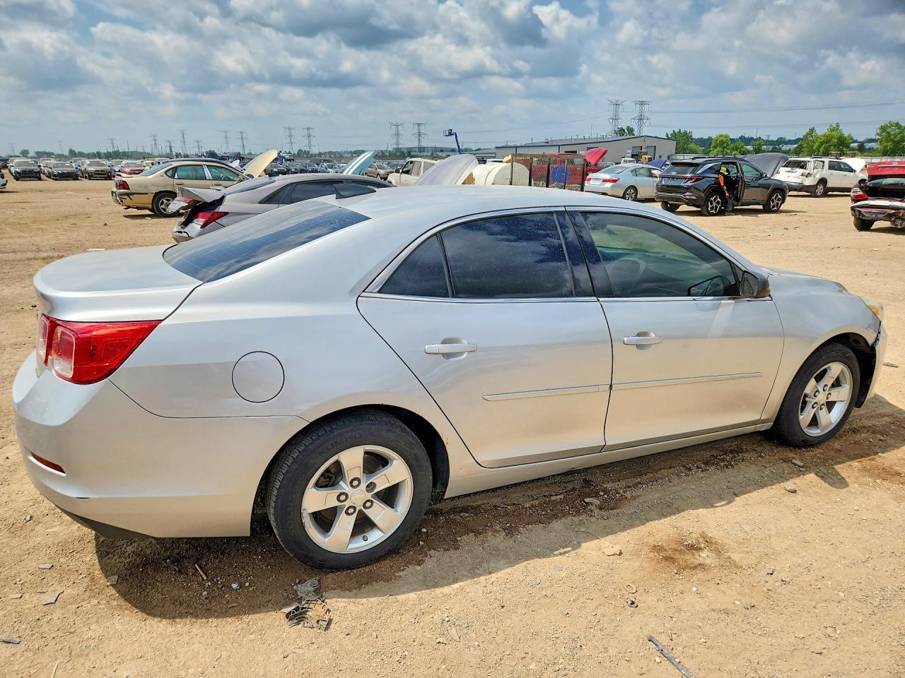 2015 Chevrolet Malibu Ls - Фото 3