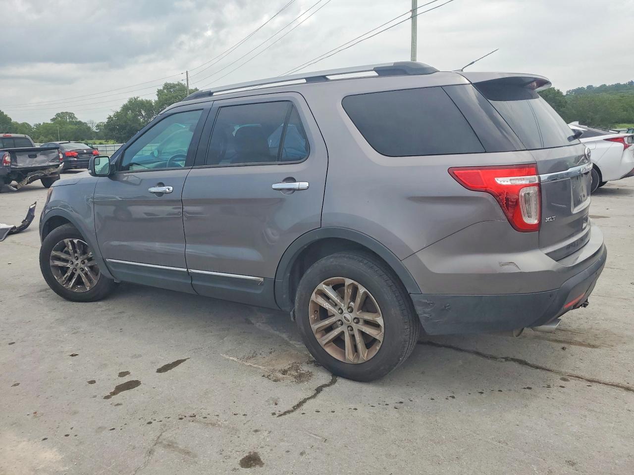 2013 Ford Explorer Xlt - Image 2