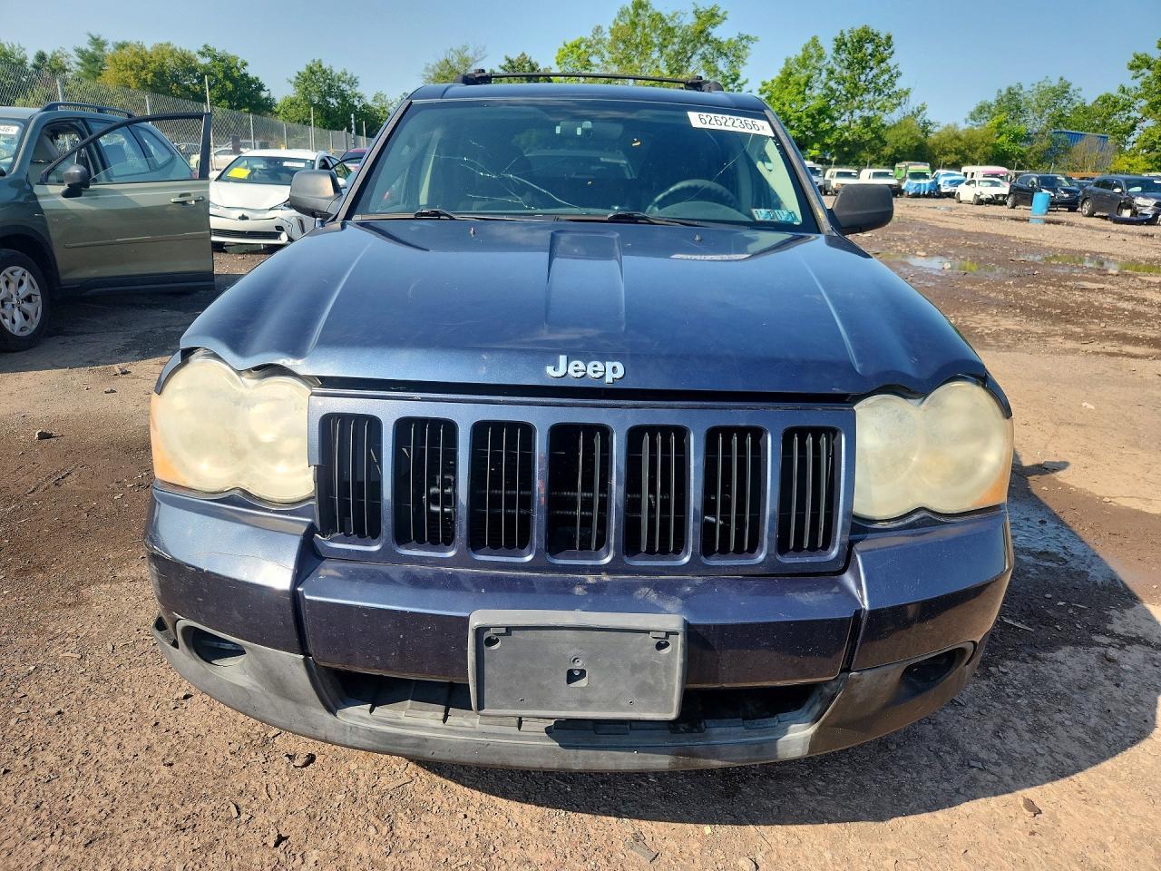 2009 Jeep Grand Cherokee Laredo - Image 5