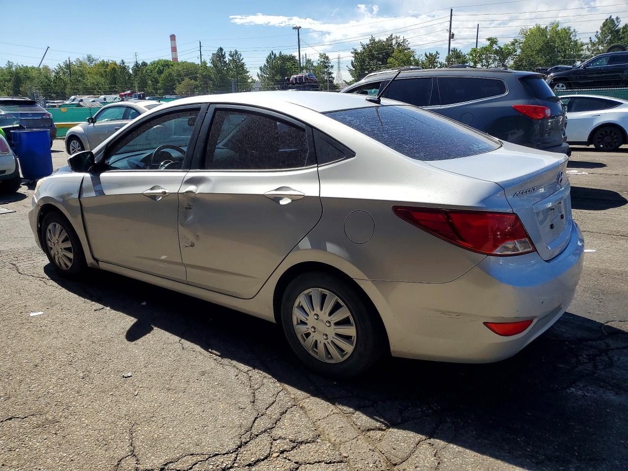2016 Hyundai Accent Se - Image 2