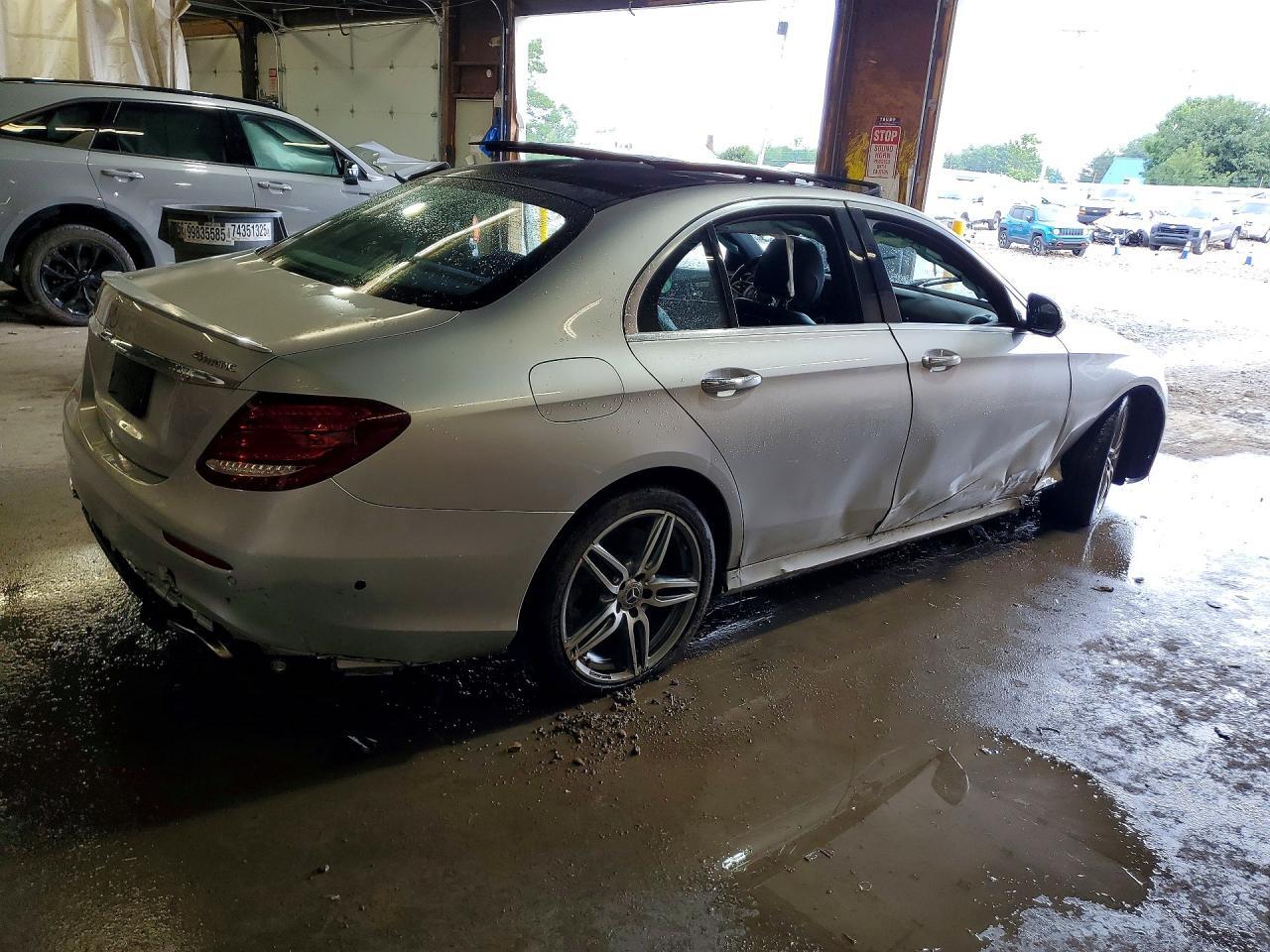2019 Mercedes-Benz E 450 4Matic - Фото 3