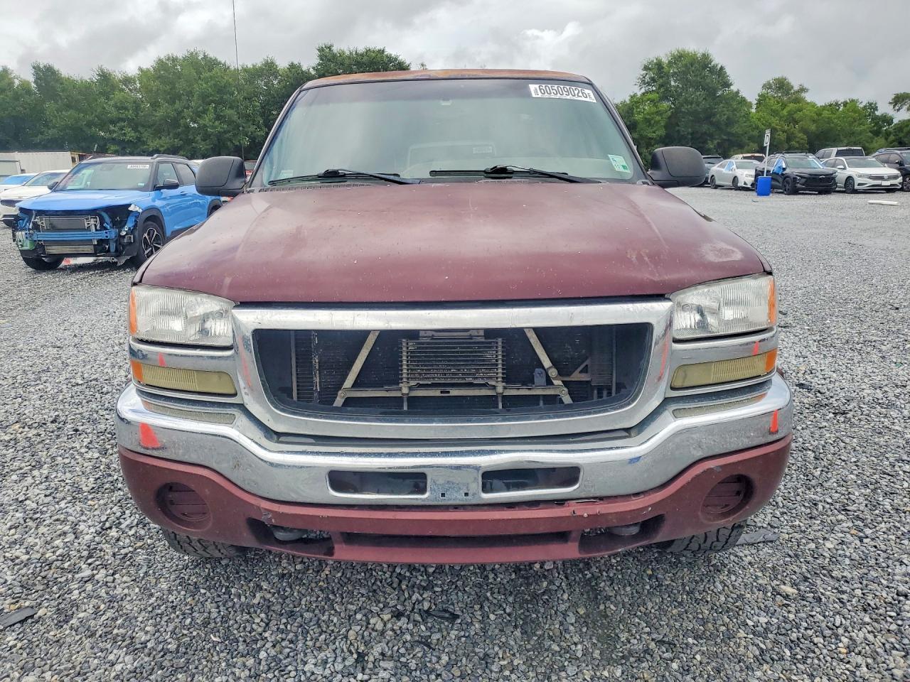 2003 GMC Sierra C1500 Heavy Duty - Image 5
