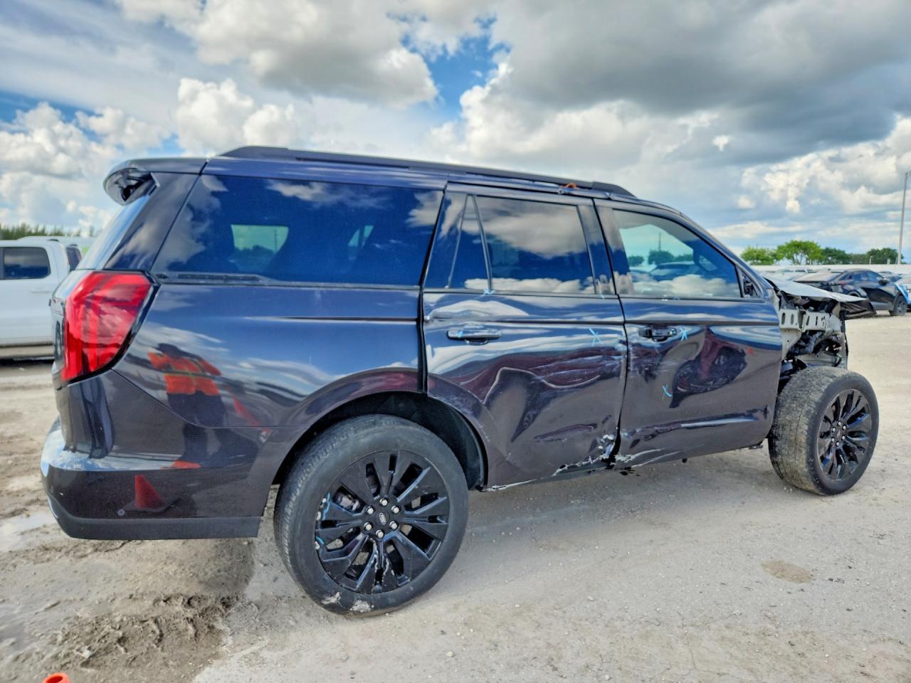2025 Ford Expedition Platinum - Фото 3