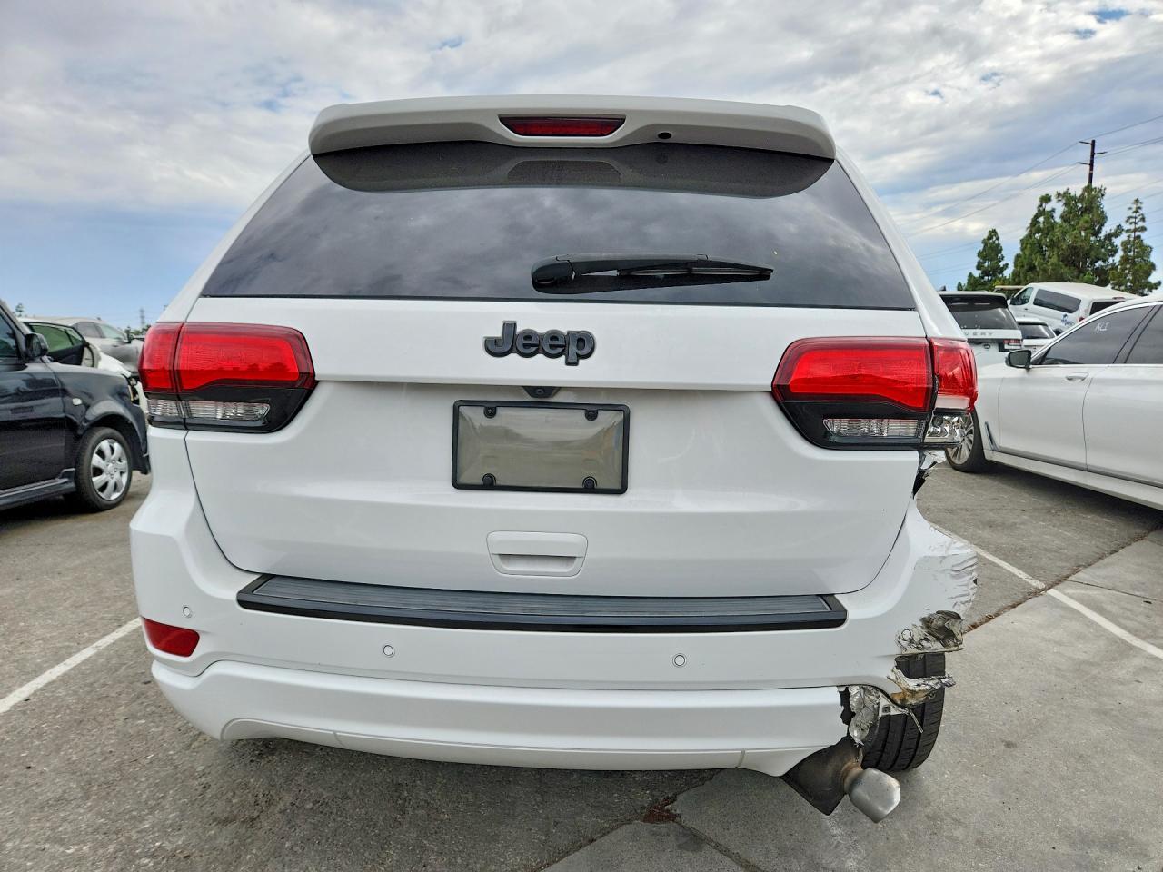 2017 Jeep Grand Cherokee Laredo - Фото 6