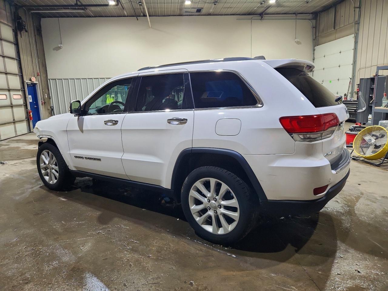 2017 Jeep Grand Cherokee Limited - Image 2