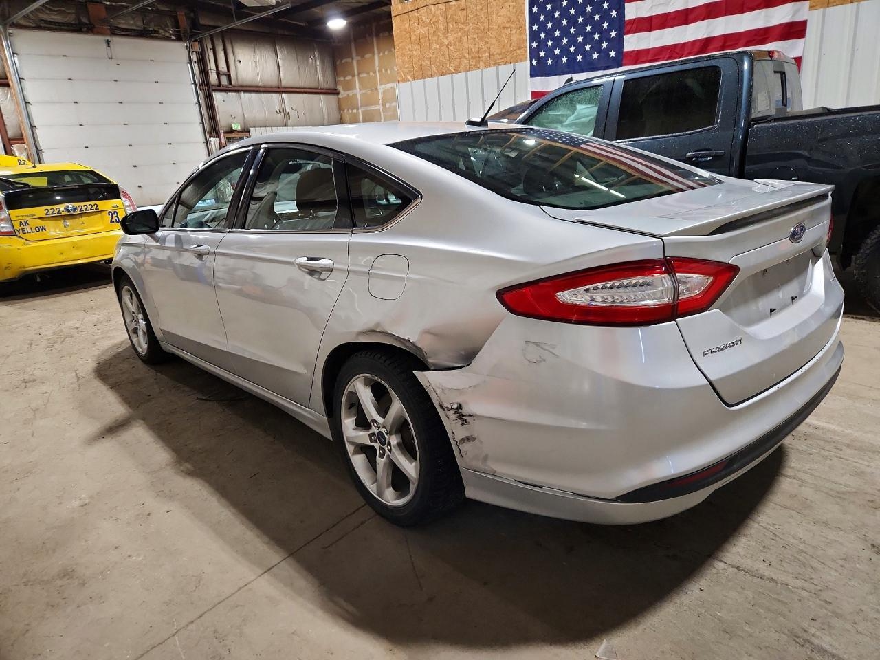 2014 Ford Fusion Se - Image 2