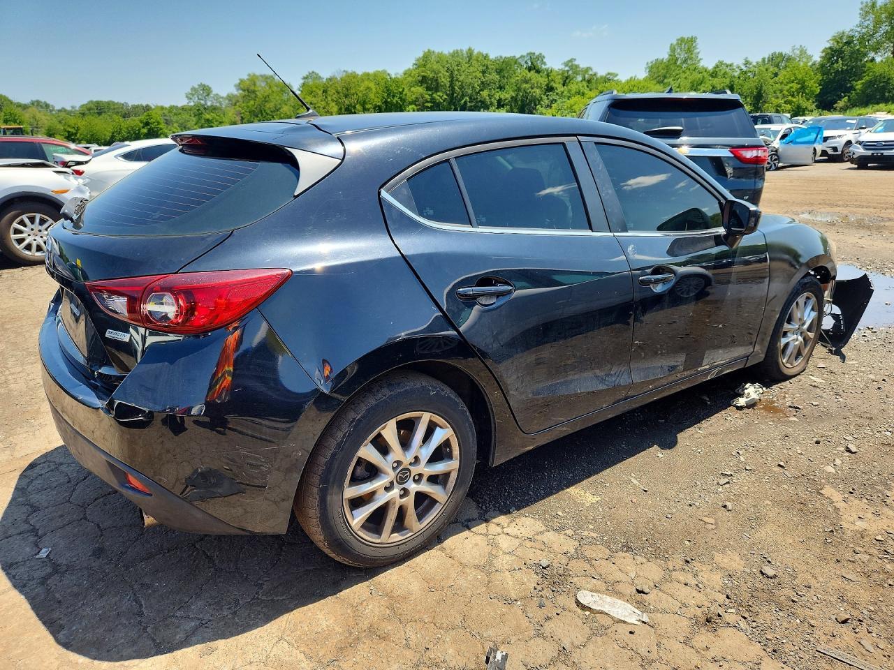 2016 Mazda 3 Touring - Фото 3