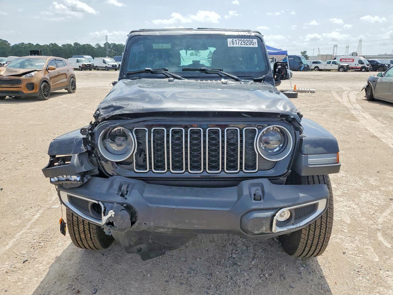 2026 Jeep Wrangler Sahara - Image 5