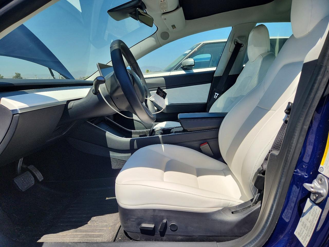2020 Tesla Model 3 - Image 7