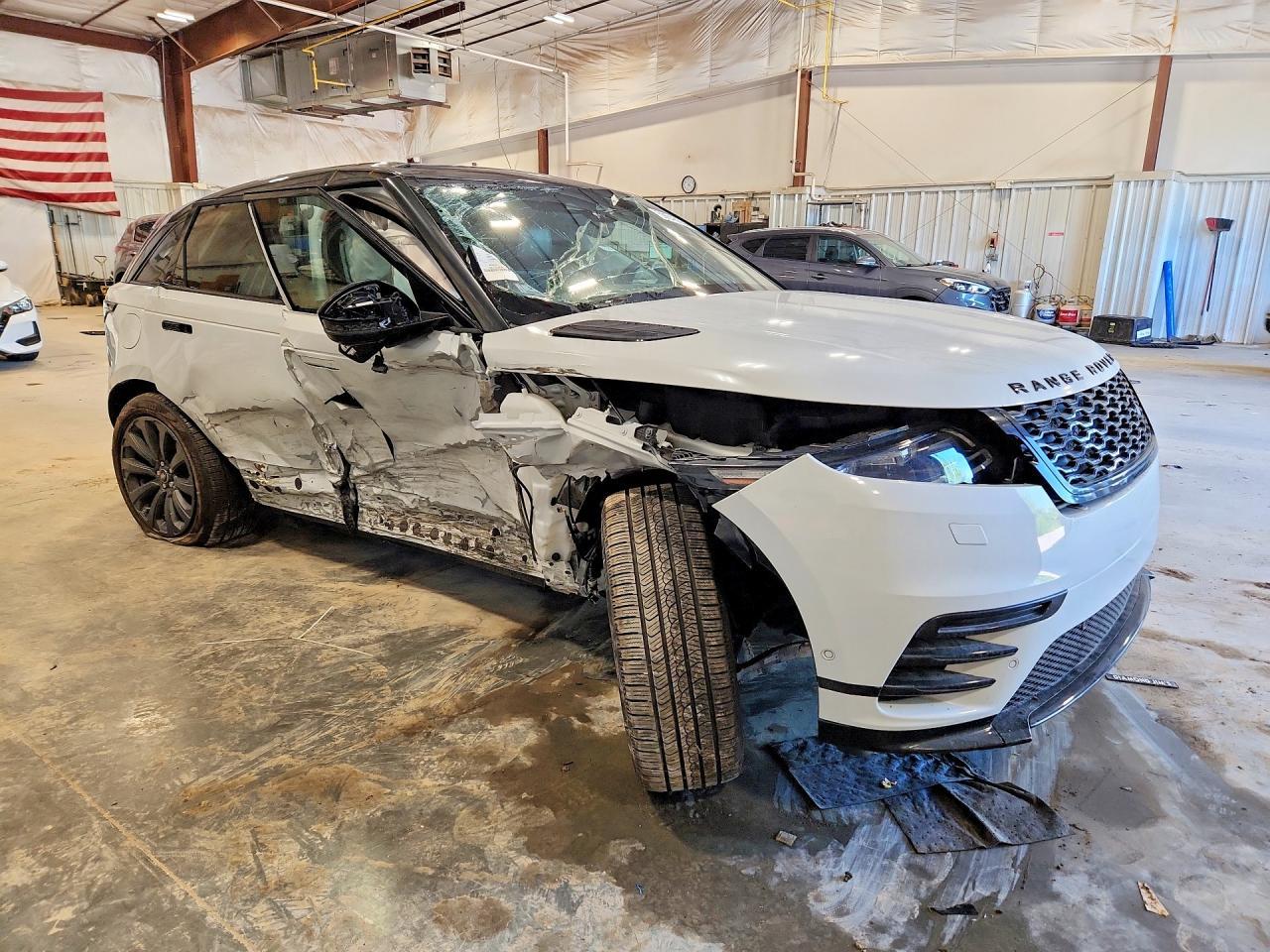 2021 Land Rover Range Rover Velar R-Dynamic S - Image 4