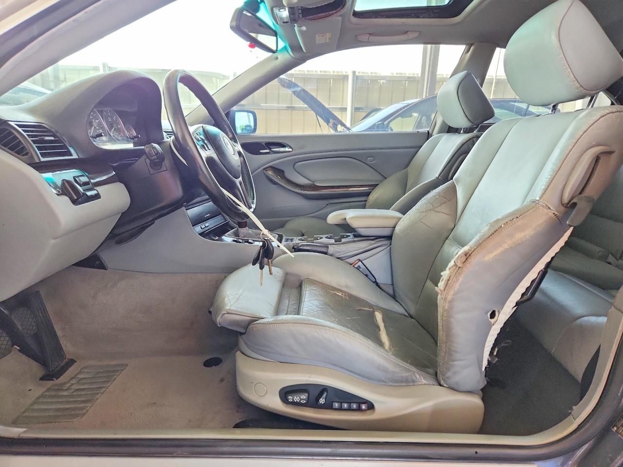2002 BMW 325 - Image 7