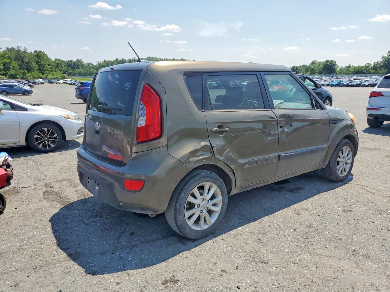 2013 Kia Soul + - Фото 3