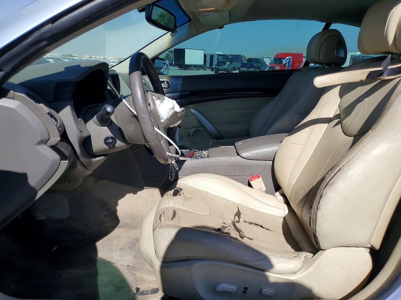 2010 Infiniti G37 Convertible Base - Фото 7