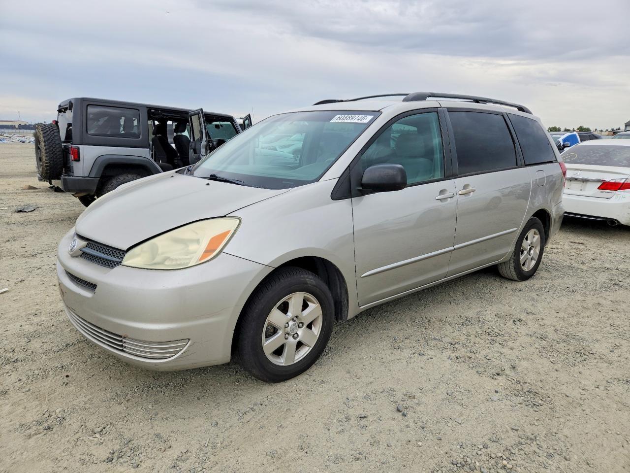 2004 Toyota Sienna Le 7 Passenger