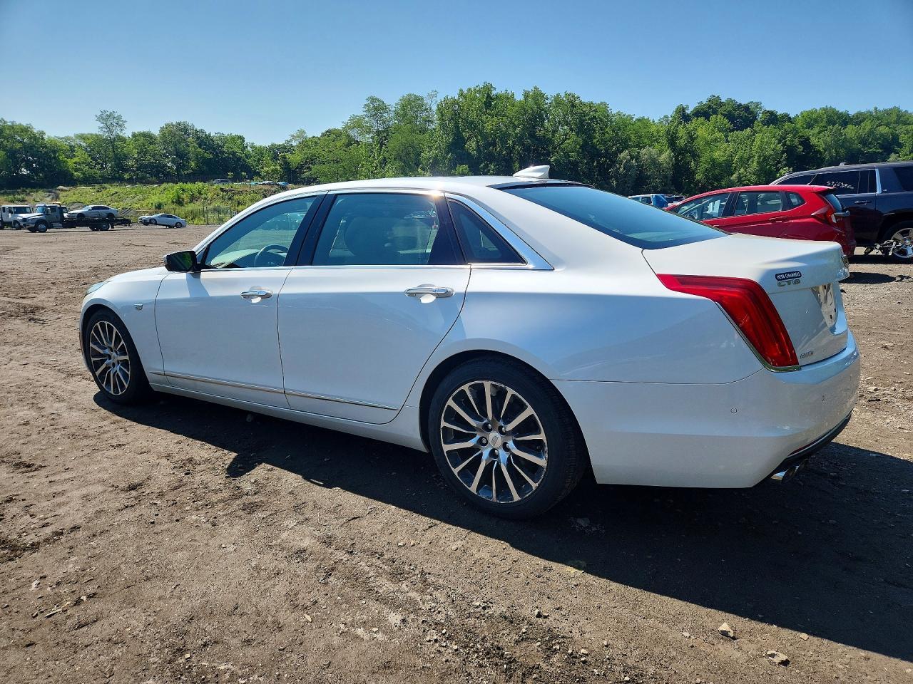2016 Cadillac Ct6 Premium - Image 2