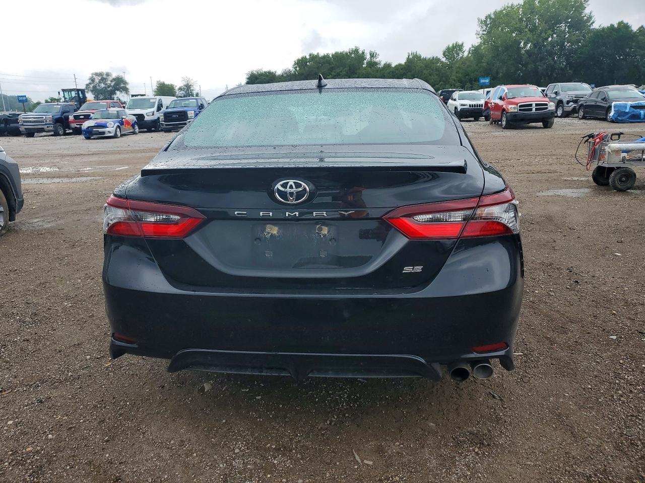 2023 Toyota Camry Se - Фото 6