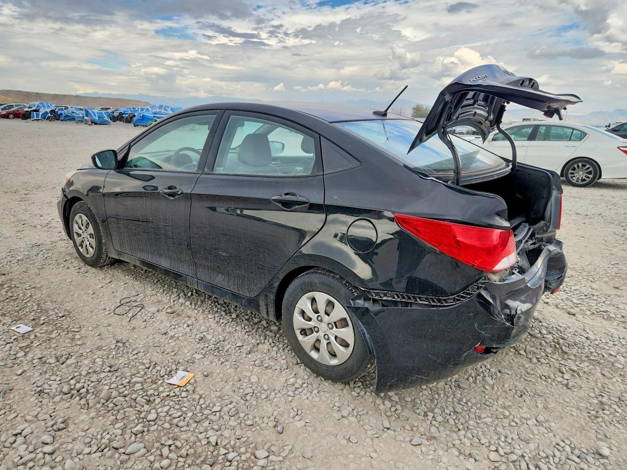 2016 Hyundai Accent Se - Фото 2