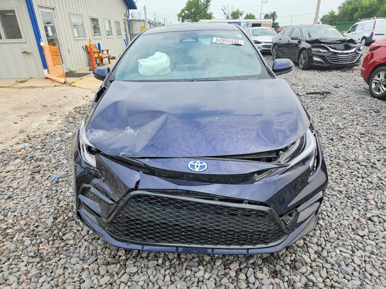 2024 Toyota Corolla Hybrid Se - Фото 5
