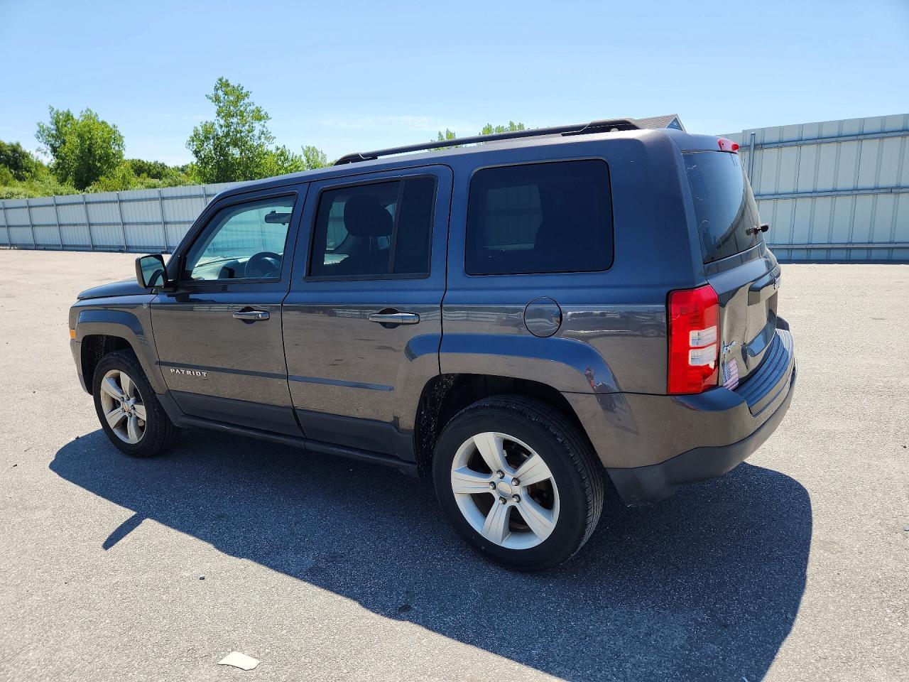 2014 Jeep Patriot Latitude - Фото 2