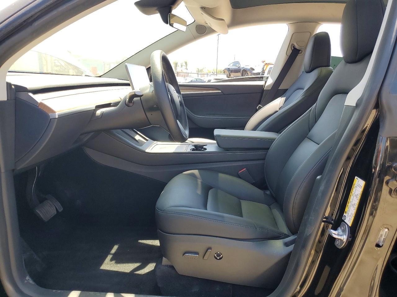2024 Tesla Model Y - Фото 7