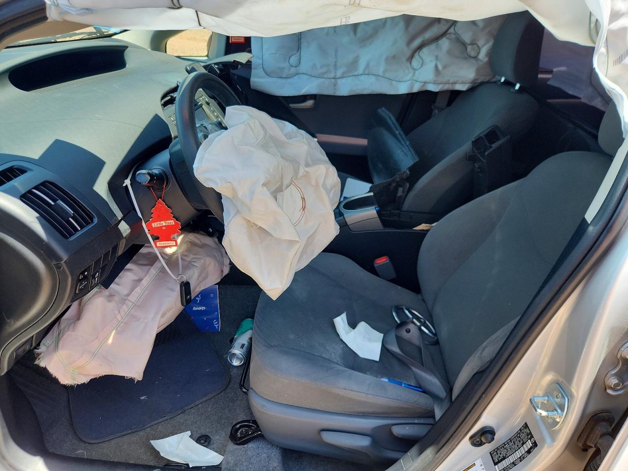 2015 Toyota Prius Two - Фото 7