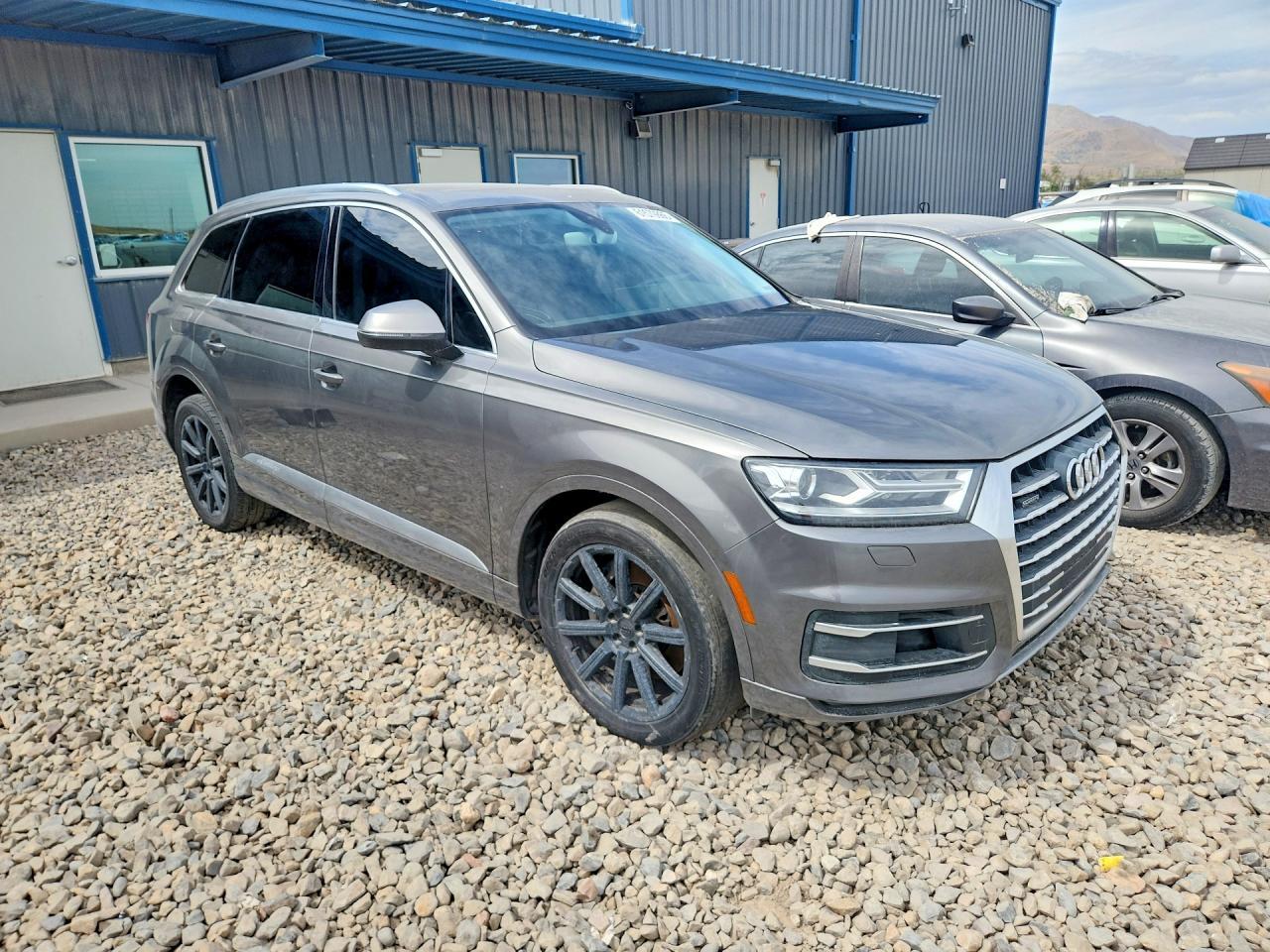 2017 Audi Q7 Premium Plus - Image 4