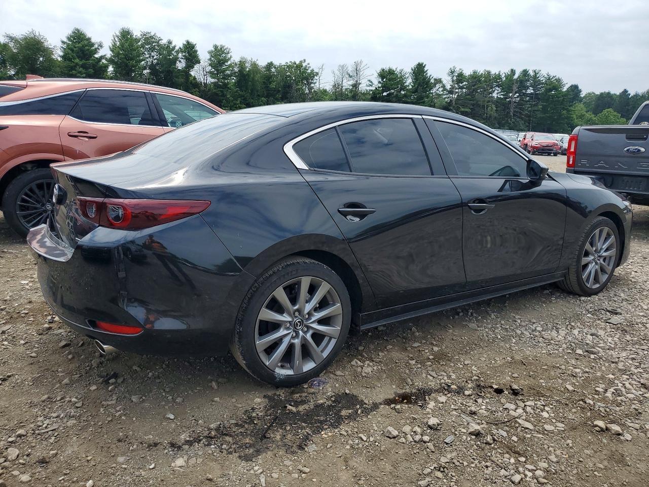 2025 Mazda 3 Preferred - Image 3