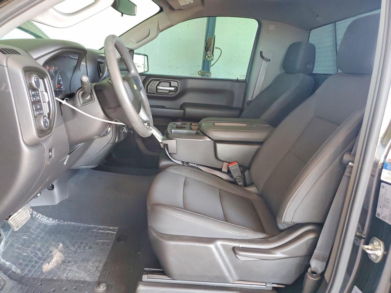 2025 Chevrolet Silverado K1500 - Image 7