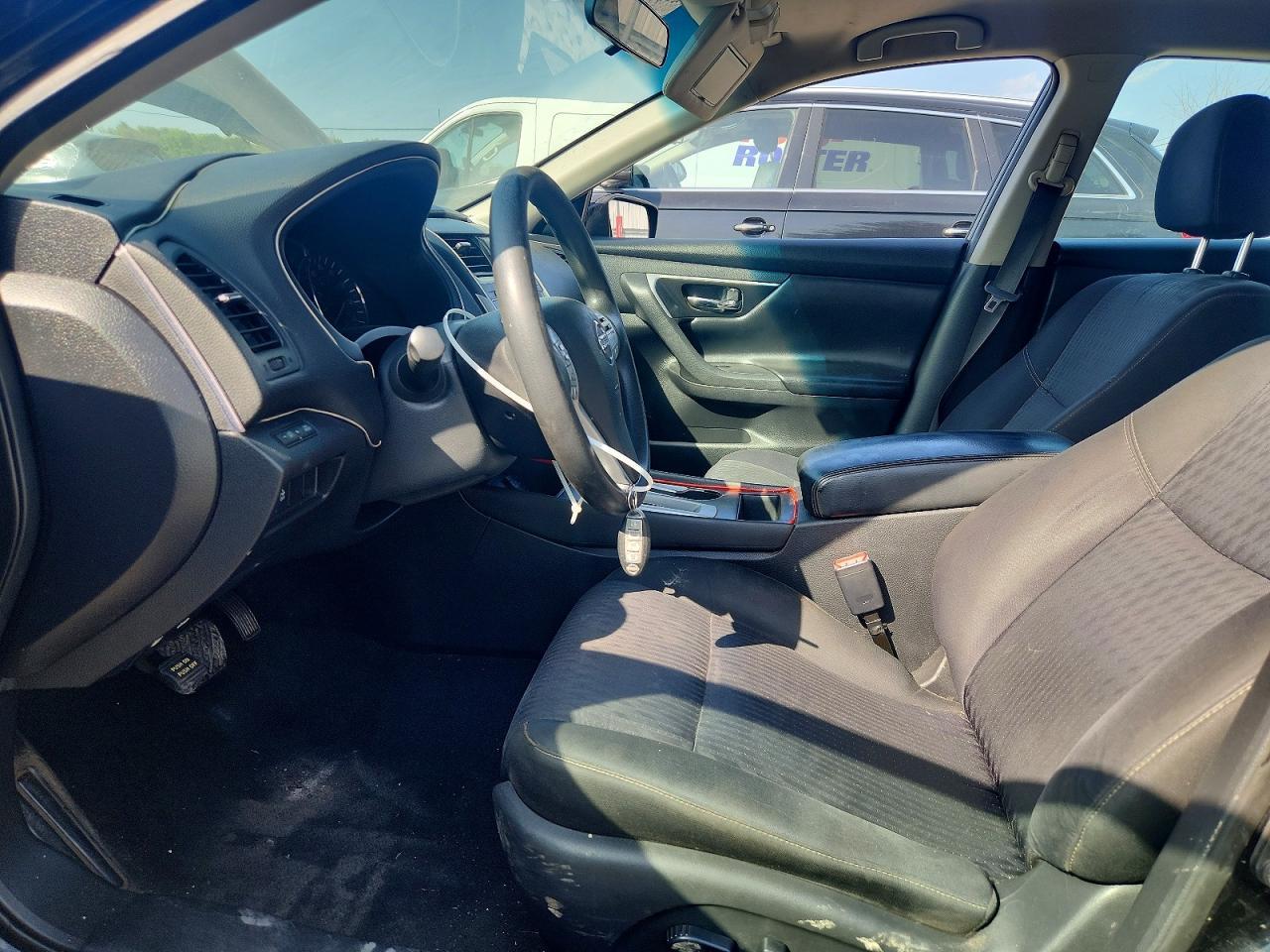 2016 Nissan Altima 2.5 S - Фото 7