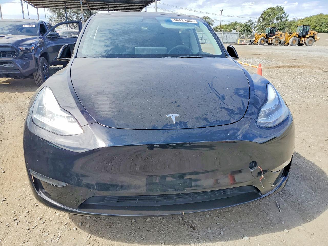 2023 Tesla Model Y - Image 5