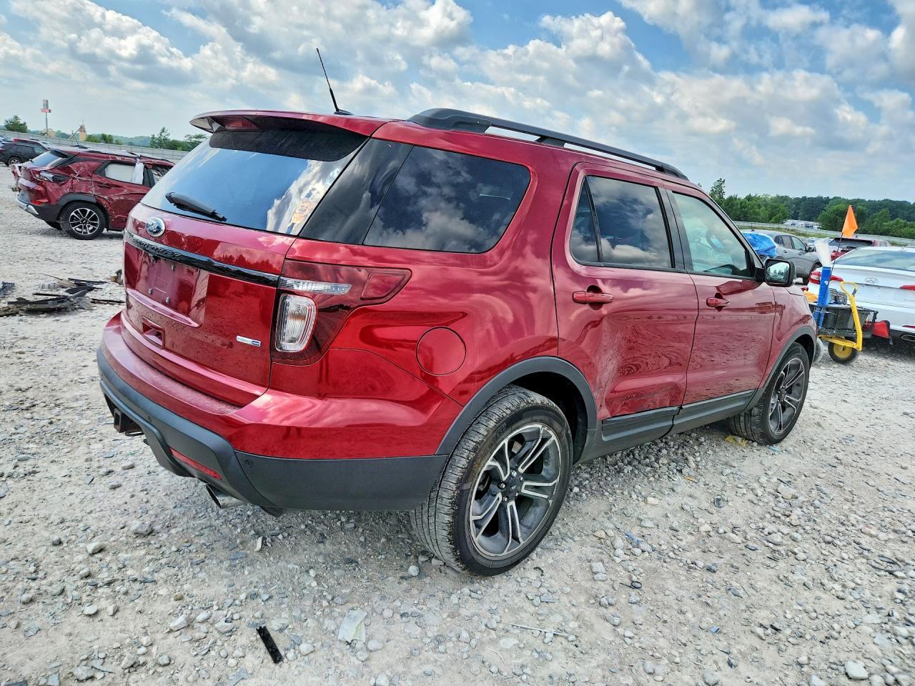 2015 Ford Explorer Sport - Фото 3