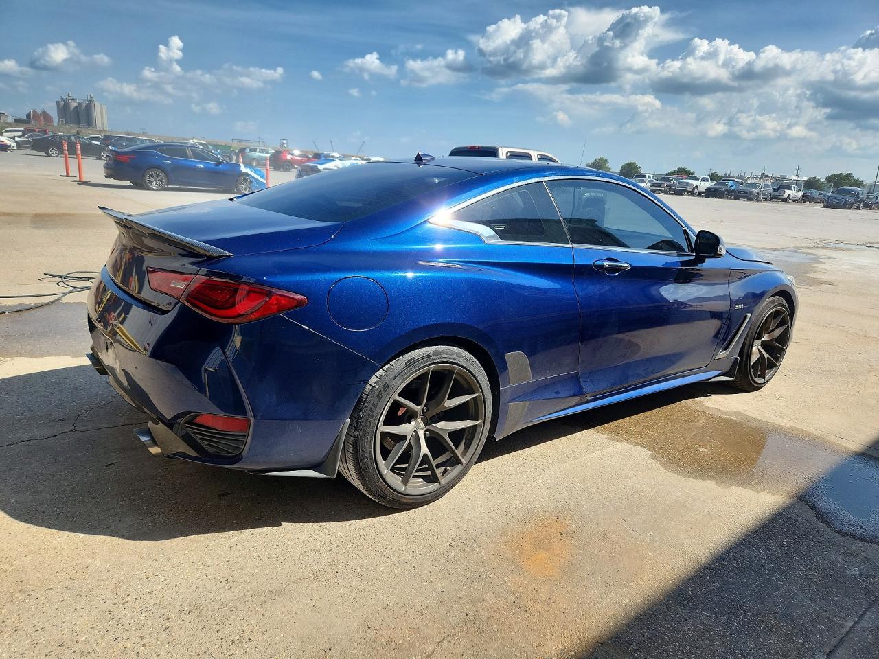 2018 Infiniti Q60 3.0T Luxe - Image 3