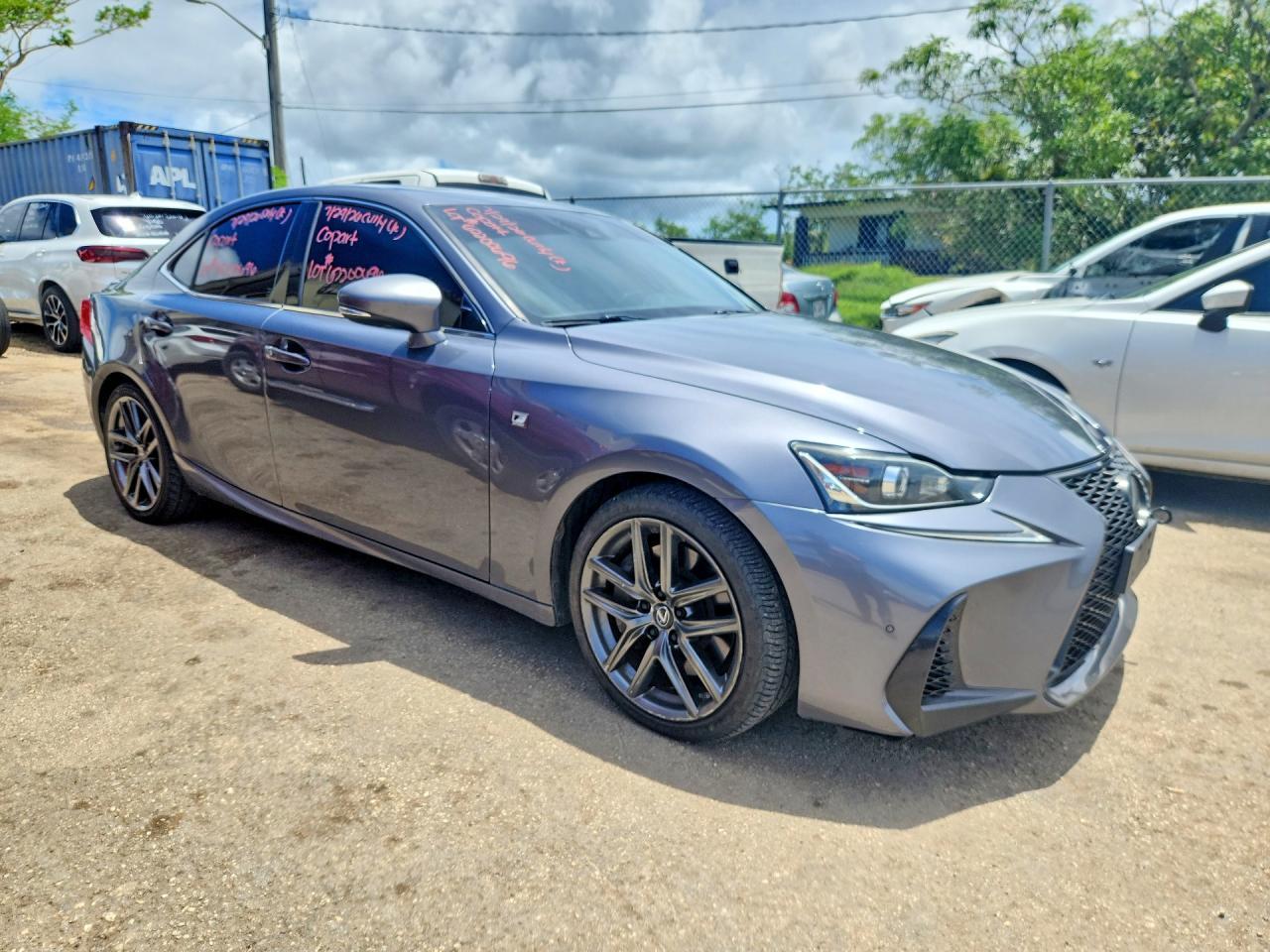 2018 Lexus Is 300 - Image 4