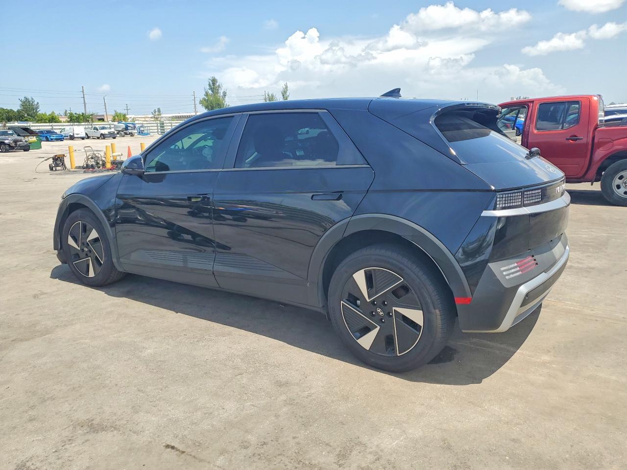 2026 Hyundai Ioniq 5 Se - Image 2