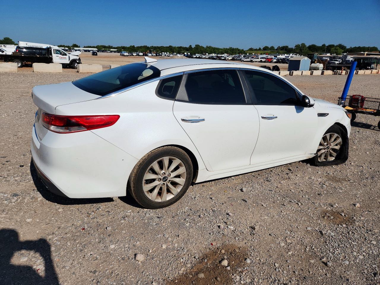 2016 Kia Optima Lx - Image 3