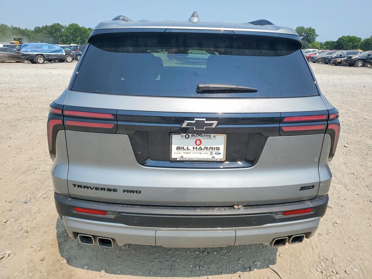 2025 Chevrolet Traverse Z71 - Image 6
