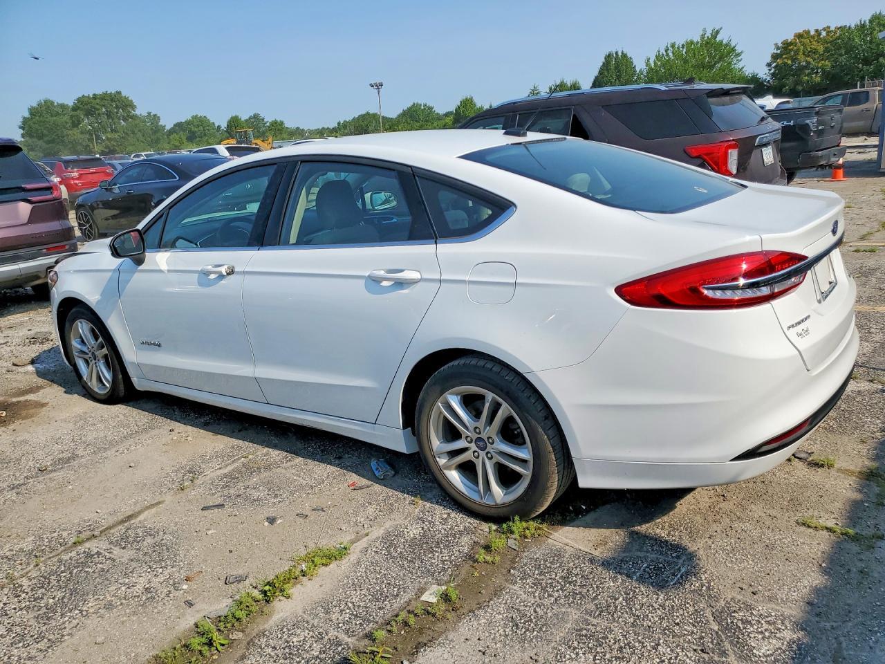 2018 Ford Fusion S Hybrid - Image 2