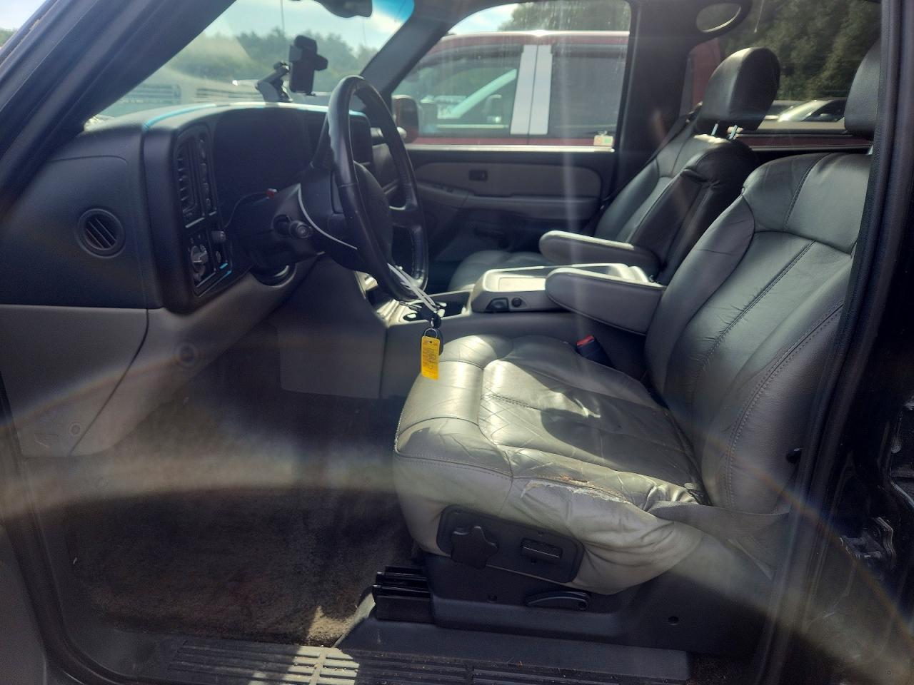 2002 Chevrolet Tahoe K1500 - Фото 7