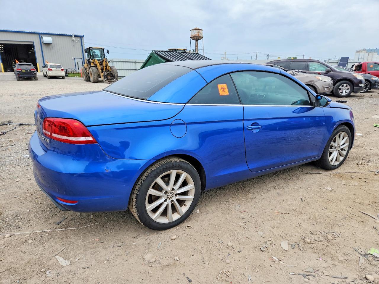 2012 Volkswagen Eos Komfort - Image 3