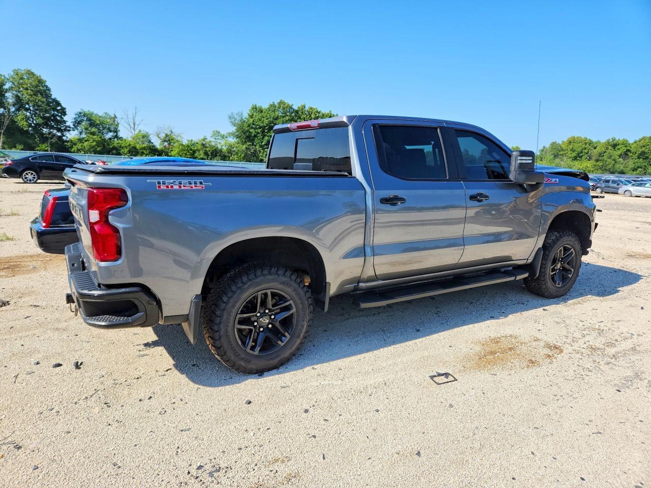 2020 Chevrolet Silverado K1500 Lt Trail Boss - Image 3