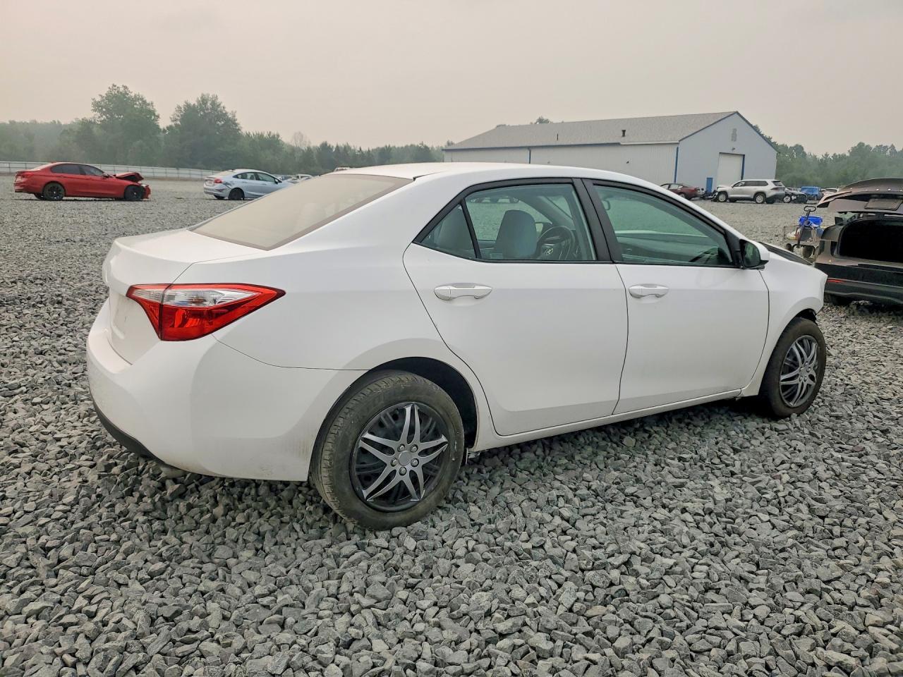 2016 Toyota Corolla Le - Фото 3